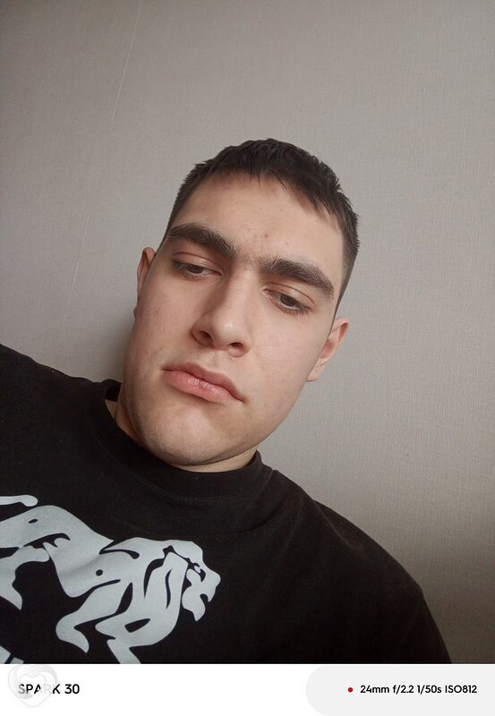 Богдан, 21, Москве — анкета №869525