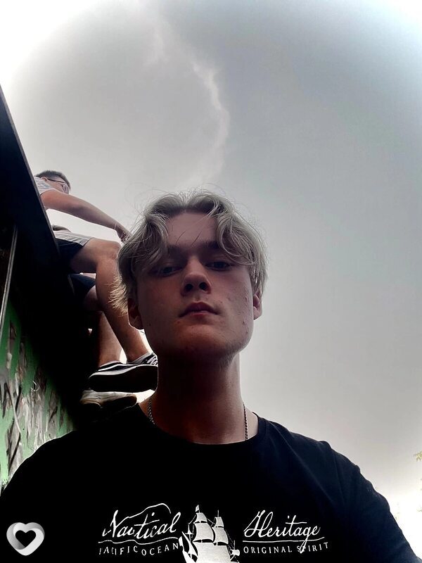 Гриша, 22, Екатеринбурге — анкета №869156