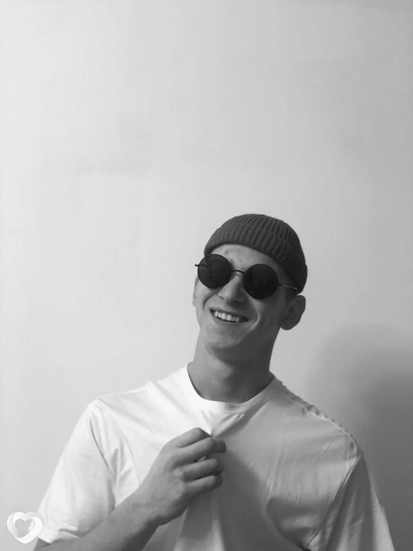 Володя, 22, Екатеринбурге — анкета №873423
