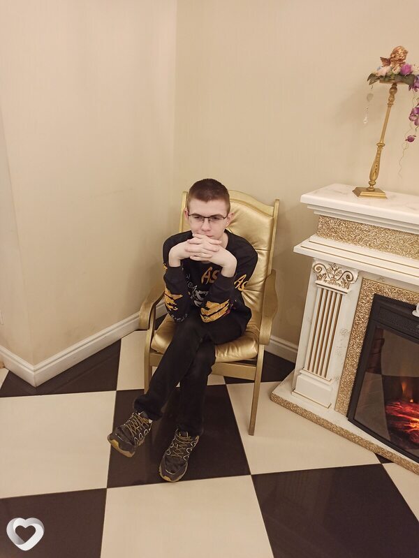 Денис, 21, Гомеле — анкета №875094