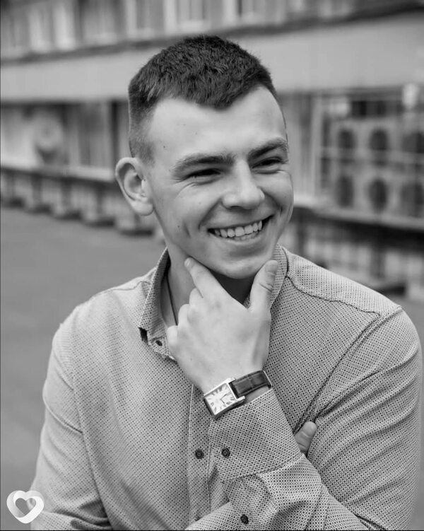 Олег, 25, Энгельсе — анкета №875160