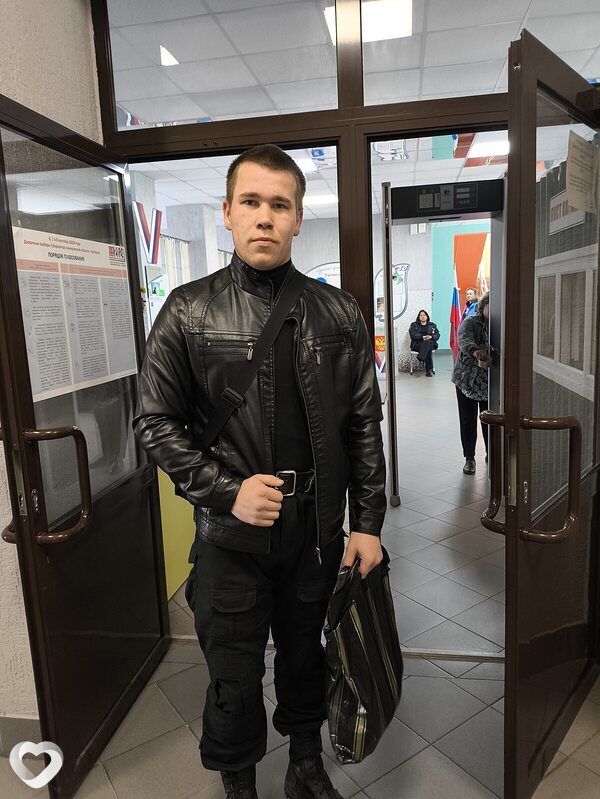 Дмитрий, 24, Новокузнецке — анкета №875445