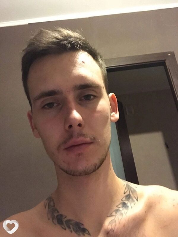 Максим, 27, Москве — анкета №875946