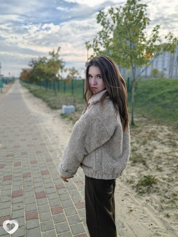 Виктория, 21, Барановичах — анкета №876282