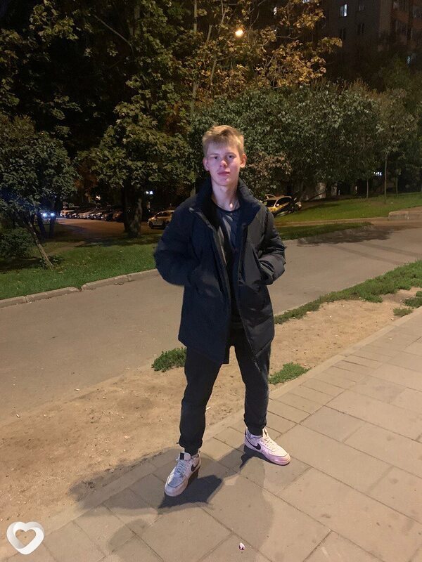 Влад, 24, Москве — анкета №876497