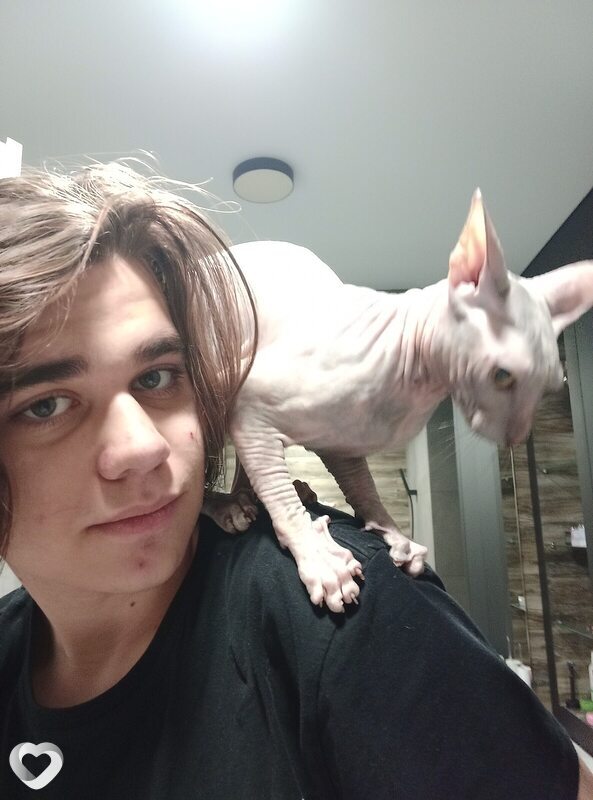 Кирилл, 21, Сургуте — анкета №877289