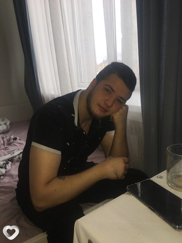 Виктор, 21, Костроме — анкета №877443
