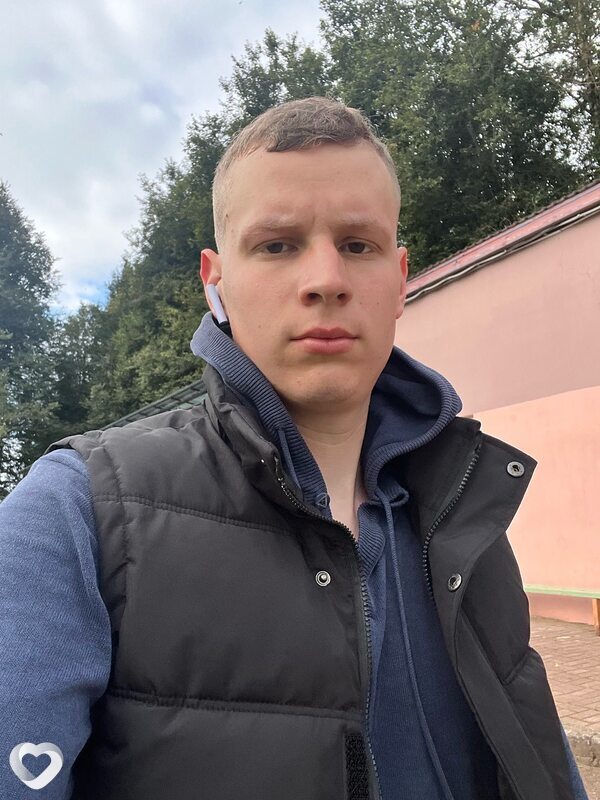 Максим, 26, Смоленске — анкета №877586