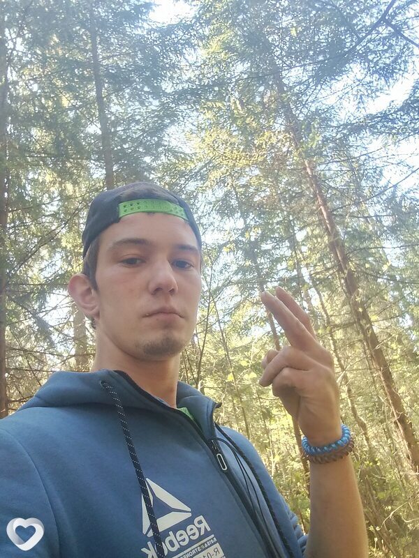 Артём, 23, Полоцке — анкета №877665