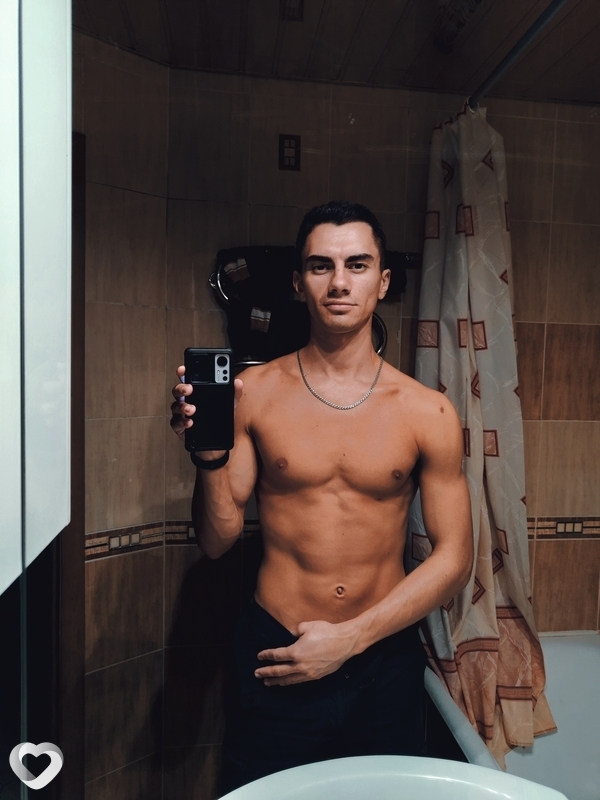 Артем, 25, Москве — анкета №878464