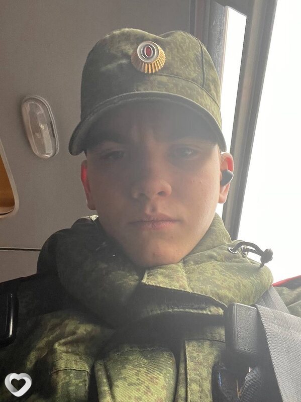 Богдан, 21, Москве — анкета №878929