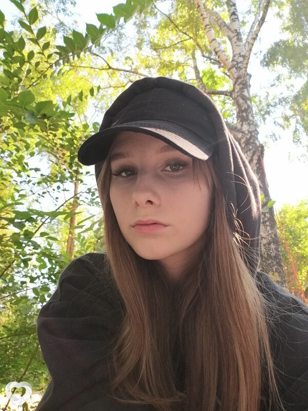 Каролина, 21, Москве — анкета №878932