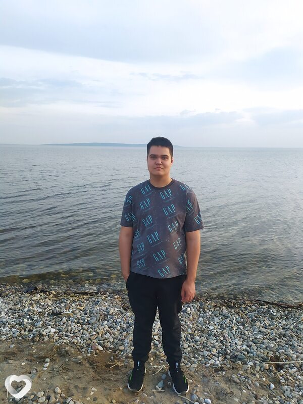 Артем, 21, Тольятти — анкета №878980