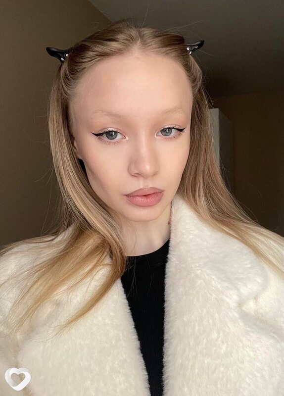 Ульяна, 26, Санкт-Петербурге — анкета №879123