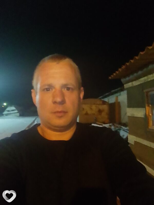 Дмитрий, 40, Жирновске — анкета №879640