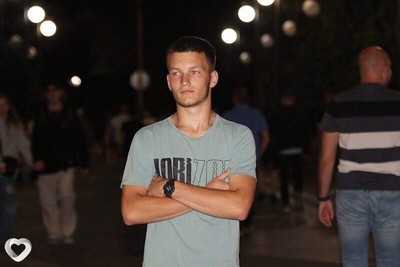 Виталя, 21, Пинске — анкета №879813