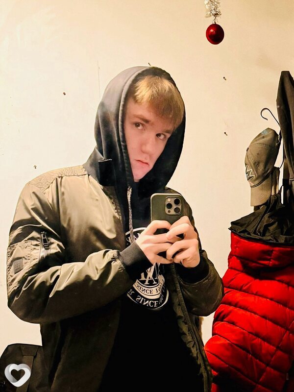 Артём, 20, Нижнем Новгороде — анкета №879915