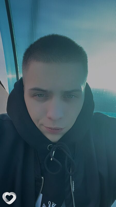 Максим, 20, Минске — анкета №879982