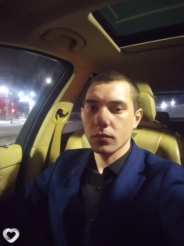 Антон, 26, Кировске — анкета №880303