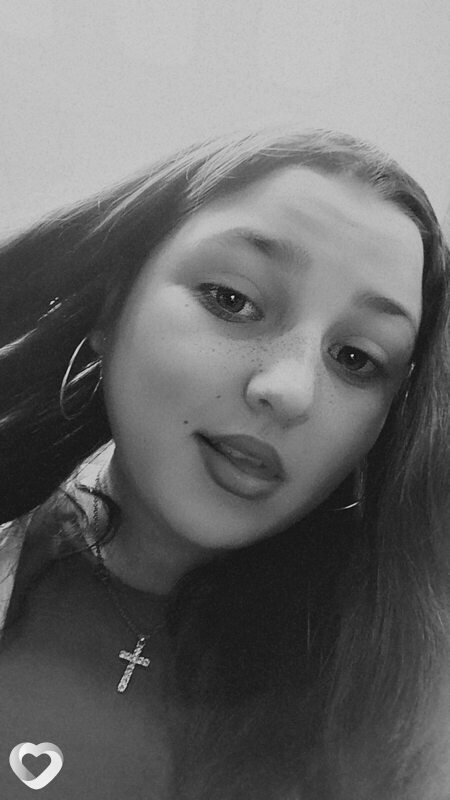 Карина, 19, Томске — анкета №880795