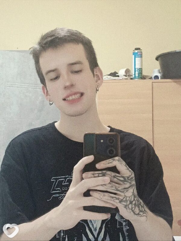 Дмитрий, 21, Волжском — анкета №881193