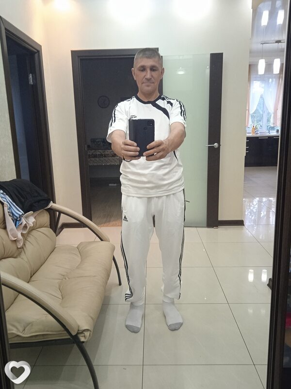Дмитрий, 40, Белогорске — анкета №881857