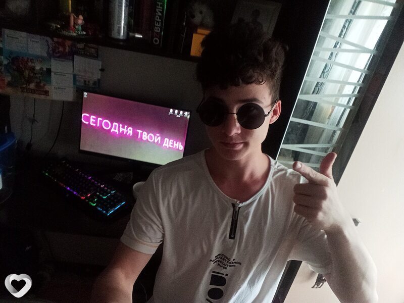 Рафаэль, 21, Набережных Челнах — анкета №882363
