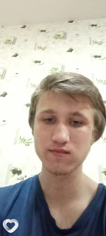Павел, 20, Барановичах — анкета №882602
