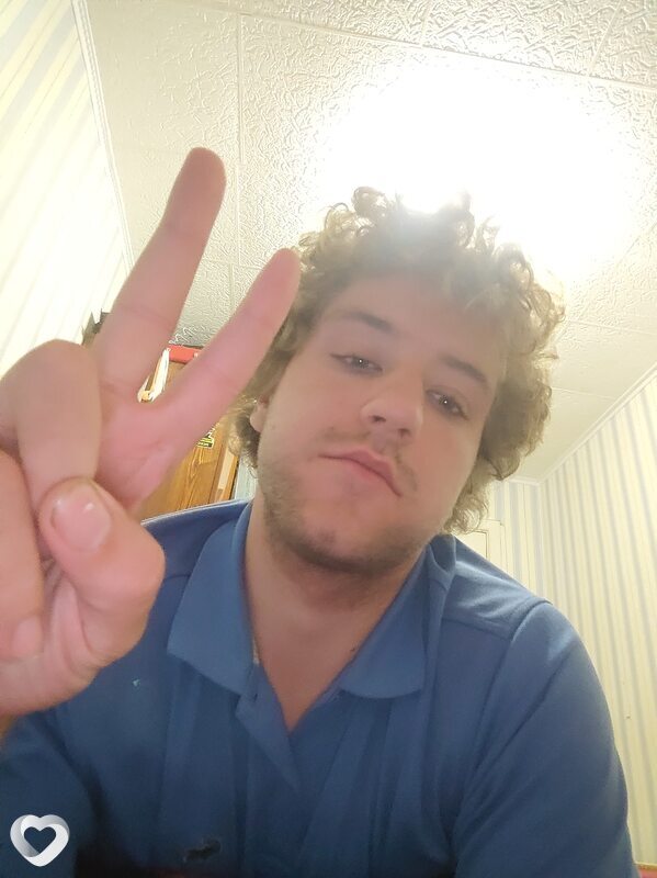 Андрей, 21, Москве — анкета №882779