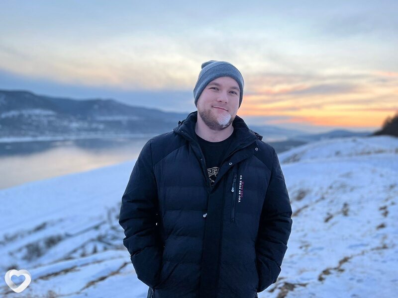 Виктор, 28, Черногорске — анкета №883880