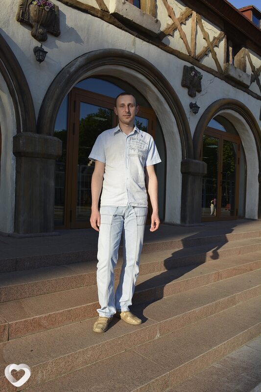 Антон, 41, Донецк (Ростовская Обл.) — анкета №884913