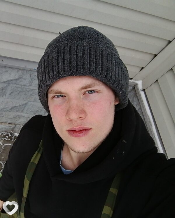 Sergei, 22, Омске — анкета №884925