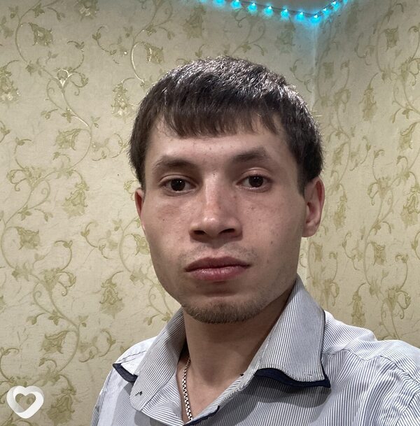 Евгений, 26, Белове — анкета №885189