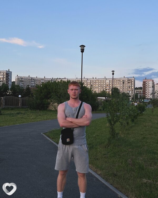 Игорь, 21, Москве — анкета №885350
