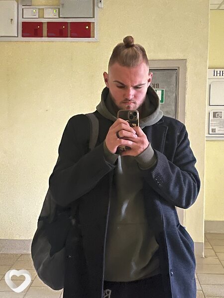 Максим, 20, Минске — анкета №885963