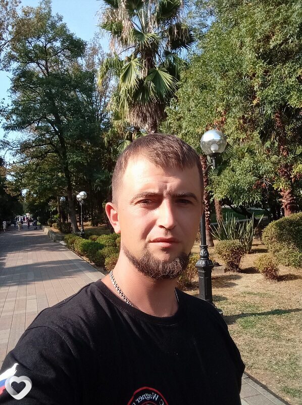 Олег, 39, Рыльске — анкета №886476