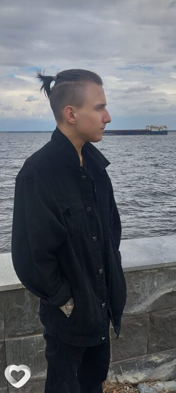 Гриша, 21, Москве — анкета №886413