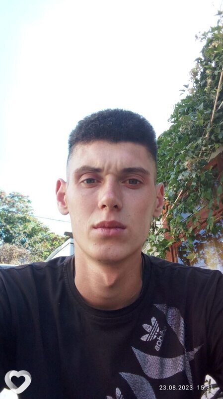 Вячеслав, 23, Симферополе — анкета №886446