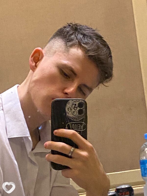 Родион, 22, Москве — анкета №886638