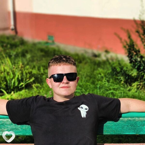 Вадим, 21, Бобруйске — анкета №887491