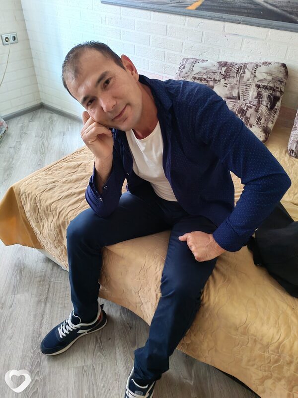 Azizbek, 41, Красноярске — анкета №887824