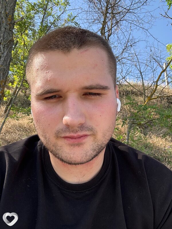 Макс, 21, Москве — анкета №887679