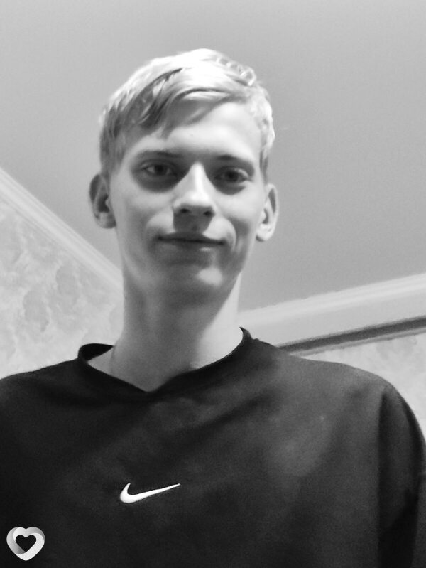 Павел, 21, Москве — анкета №889381