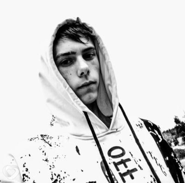 Дмитрий, 23, Комсомольске-на-Амуре — анкета №889549