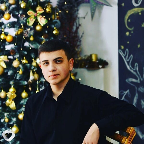 Иван, 21, Москве — анкета №890419