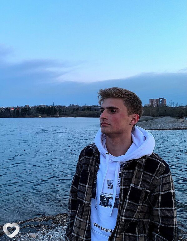 Данил, 24, Москве — анкета №892104