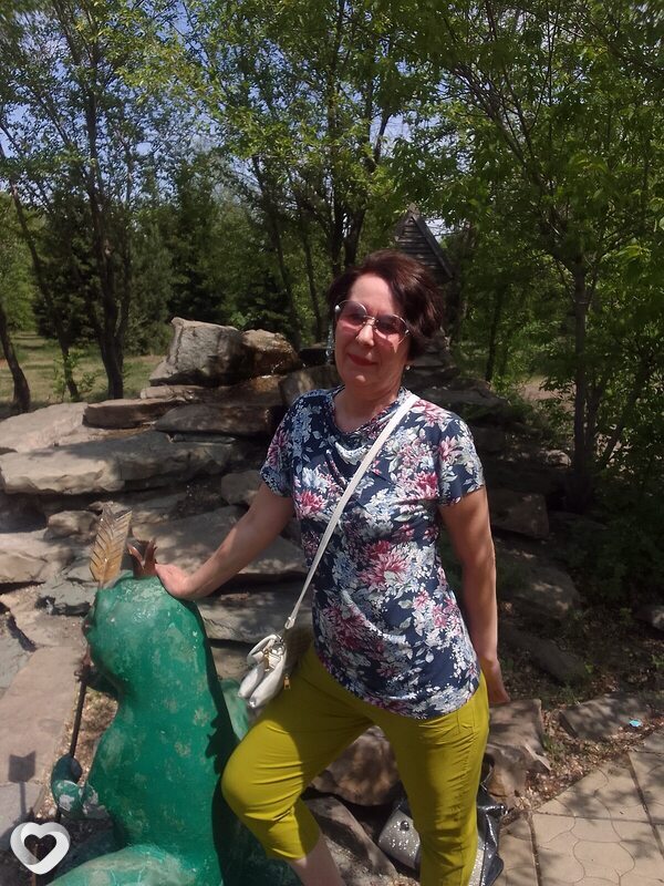 Алена, 57, Черногорске — анкета №892088