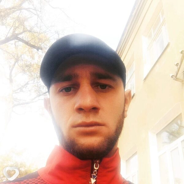 Эльдар, 22, Адлер — анкета №892221