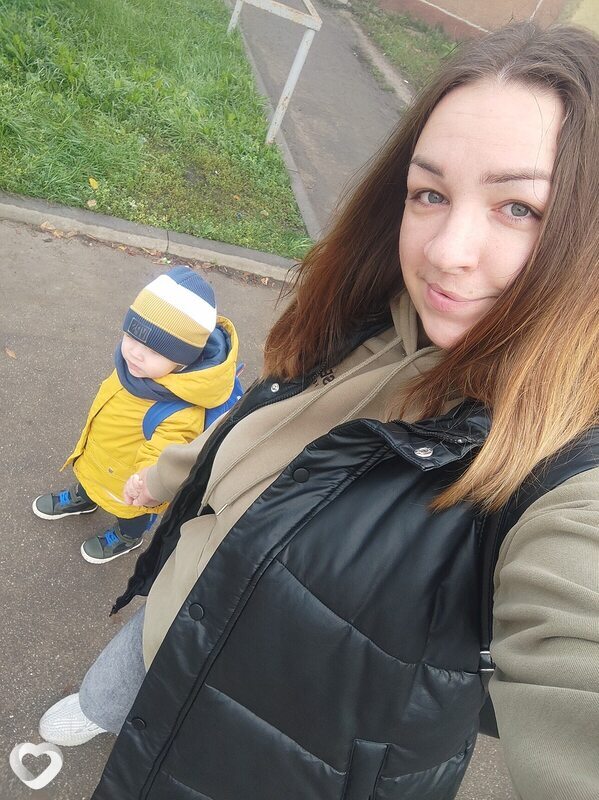Алëна, 27, Барнауле — анкета №892404
