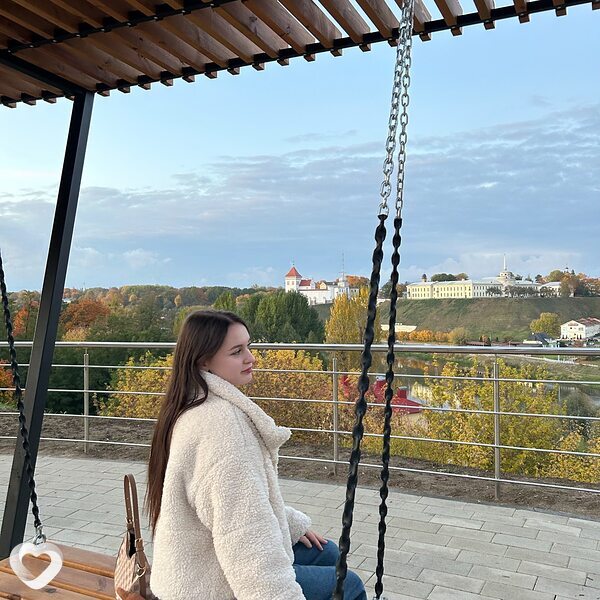 Вика, 21, Гродно — анкета №893274